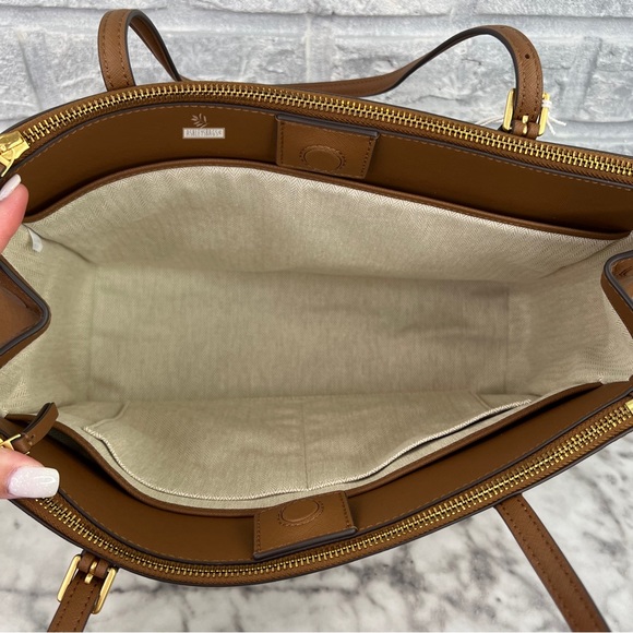 Tory Burch Emerson Large Double Zip Tote & Emerson Slim Wallet In Moose Brown - Picture 7 of 16